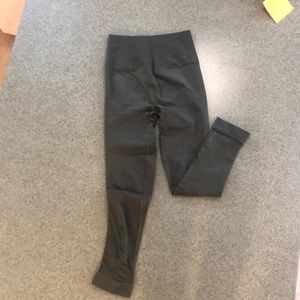 Lululemon navy green seem-less leggings
